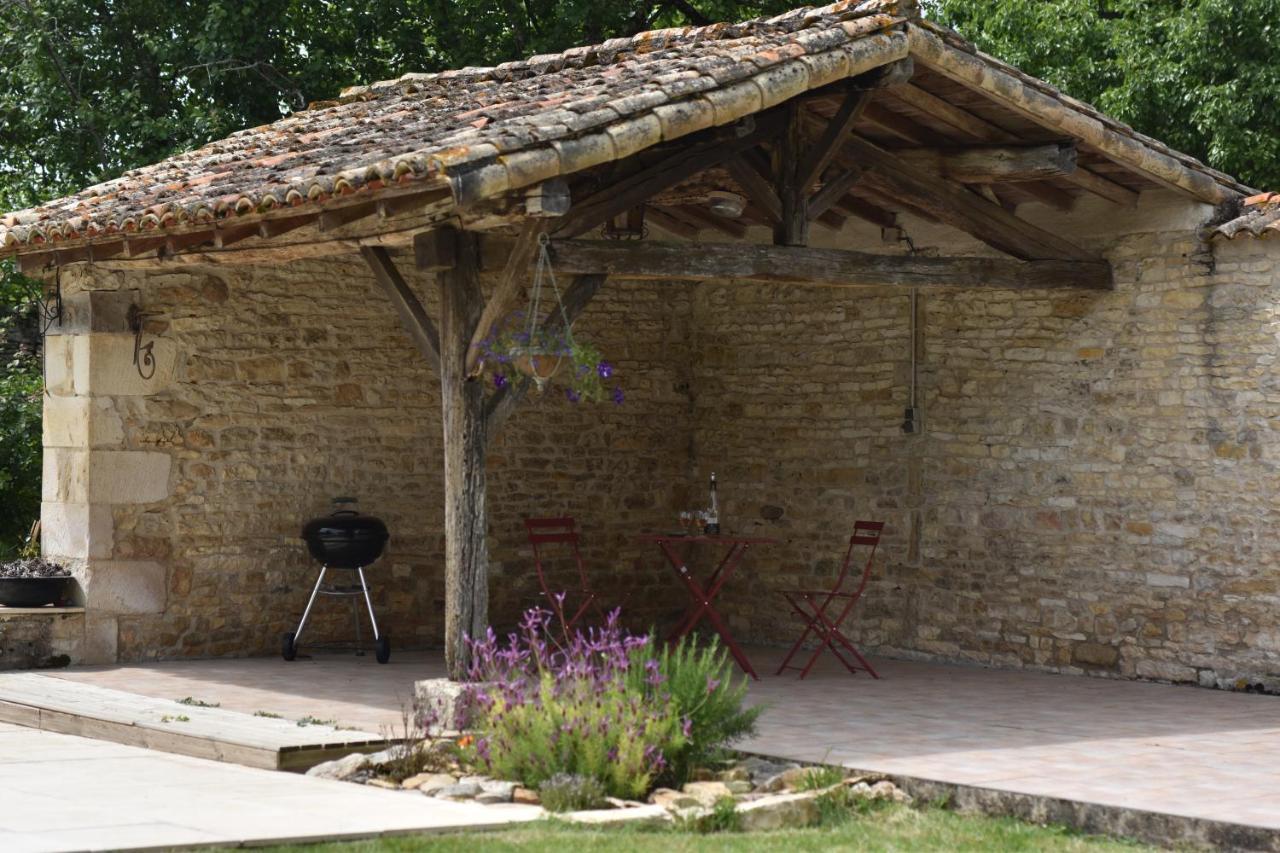 Un Jardin Et Trois Maisons Brux Buitenkant foto